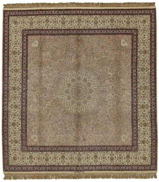 Isfahan Persialainen matto 267x250